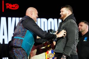 Ф&rsquo;юрі та Махмудов вперше зустрілися у битві поглядів