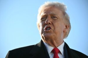 Фактично половина американців назвали Трампа “жорстоким” і “корумпованим”