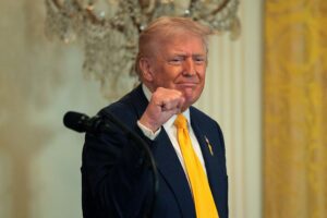 Санкції проти Росії. Підкуп для Трампа