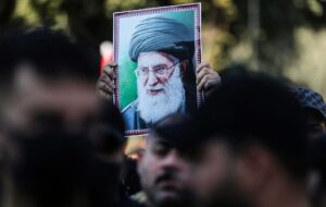 Знайдено тіло загиблого лідера Ірану – ЗМІ