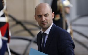 Глава МЗС Франції не виключає можливість вступу Канади до ЄС