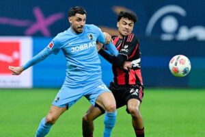 Гранди АПЛ націлилися на гравця Айнтрахта