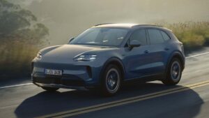 Porsche представила електричний Cayenne S