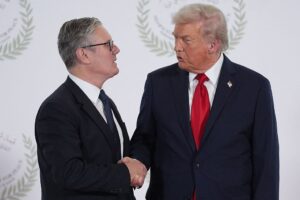 Стармер та Трамп обговорили розблокування Ормузької протоки