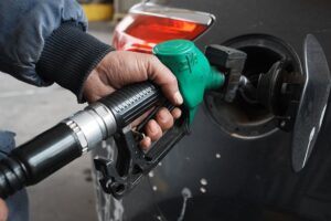 Цінники вже ростуть. Що буде з паливом в Україні