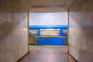 Тунель між станціями Тараса Шевченка та Почайна відремонтують за 1,84 млрд