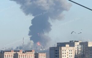 У Росії потужний вибух на нафтохімічному заводі