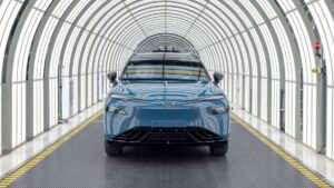 Volkswagen і XPeng запустили виробництво електрокросовера ID. Unyx 08