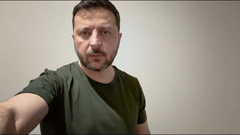 Слідчі Національної поліції та СБУ ведуть зараз розслідування всіх обставин нападу в Києві