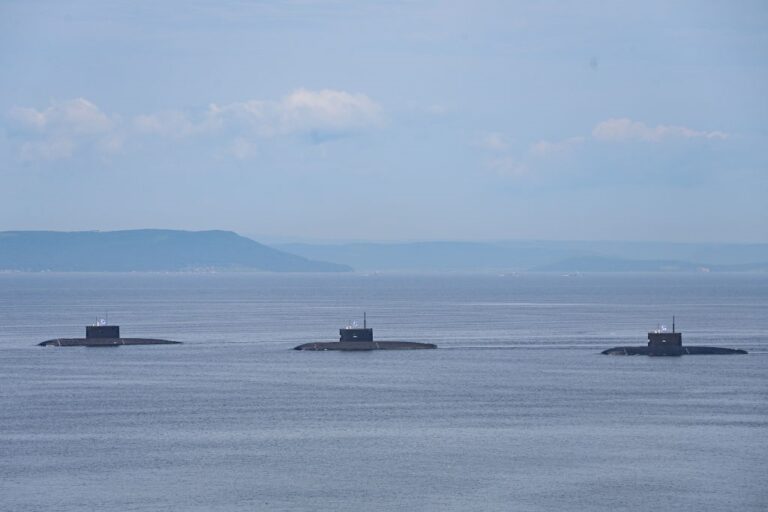 Британія заявила про підводні човни РФ у своїх водах
