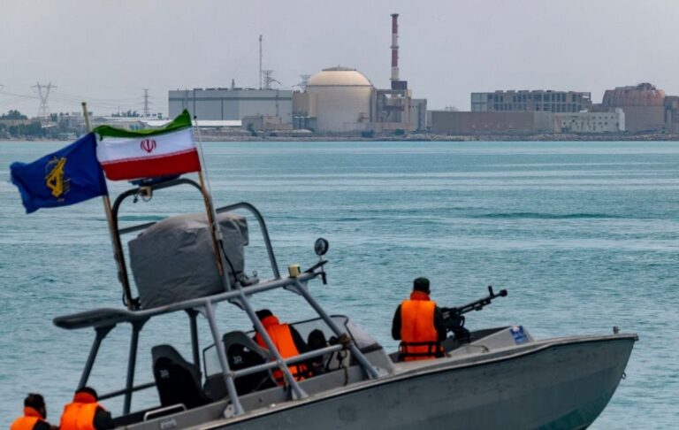 Іран заявив про влучання поблизу Бушерської АЕС