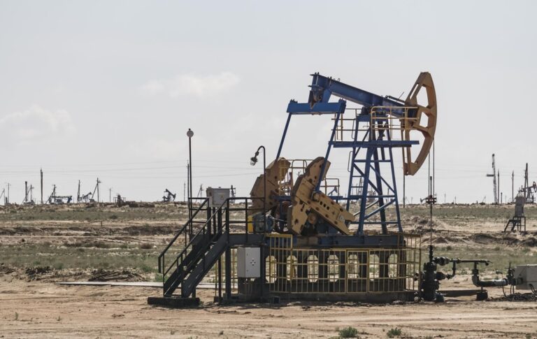 Казахстан визнав зупинку транзиту нафти трубопроводом Дружба в ФРН