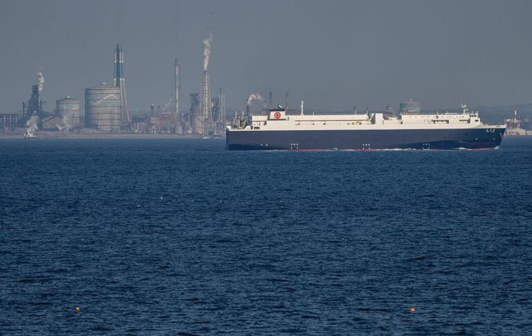 Надія на переговори США й Ірану: ціни на нафту почали падати