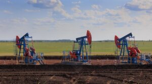 Нафтогазові доходи РФ обвалилися на 43%