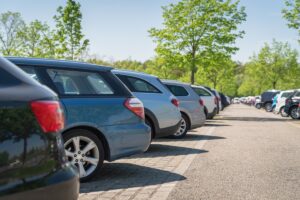 Названо найпопулярніші бензинові авто березня