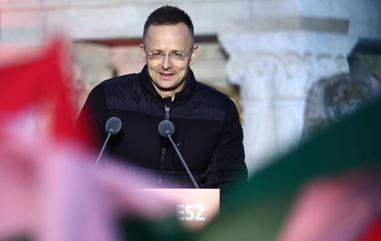 Проросійський Сійярто матиме посаду в новому парламенті Угорщини