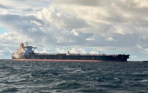 США знову скасували санкції на російську нафту