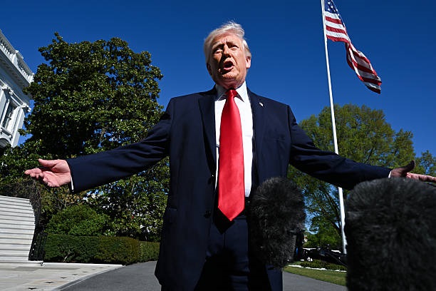 Трамп заявив про завершення операції в Ірані – ЗМІ