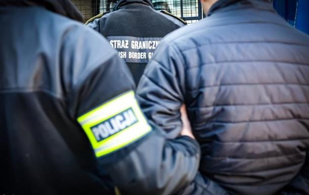 У Польщі українців затримали за торгівлю людьми та відмивання грошей