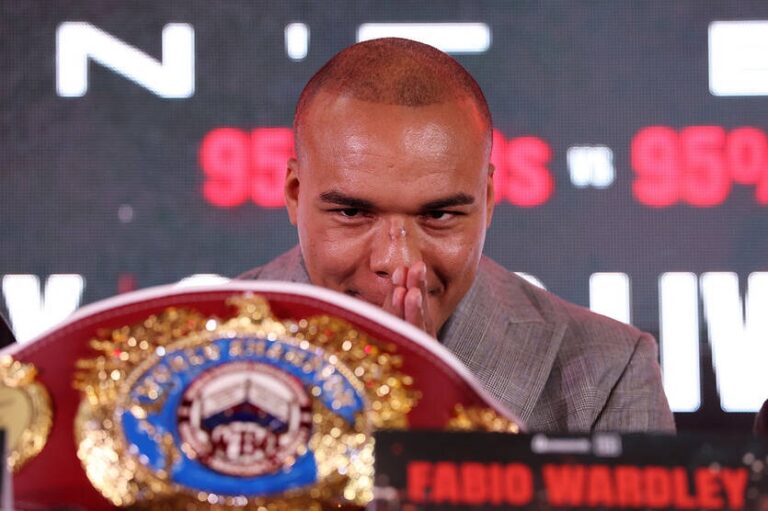 Вордлі заявив, що бій Усик – Дюбуа для нього не має значення