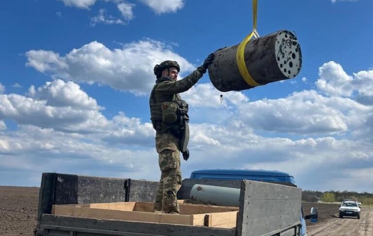 На Кіровоградщині знешкодили ракету з двома зарядами по 400 кг