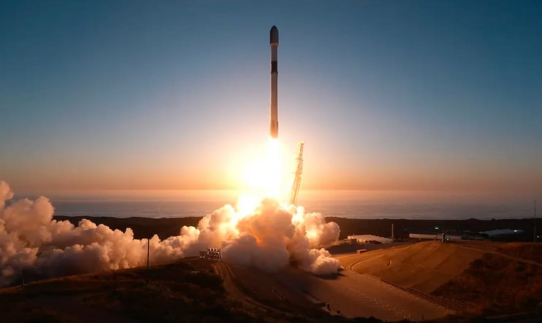 SpaceX запустила у космос ще 24 супутники Starlink