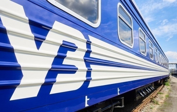 Укрзалізниця розгортає понад 800 модульних укриттів