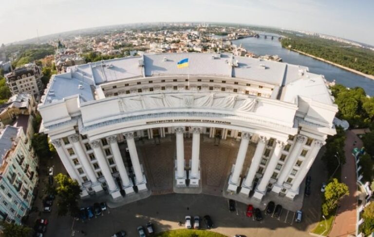 В МЗС відрегаували на погрозу Росії новою атакою