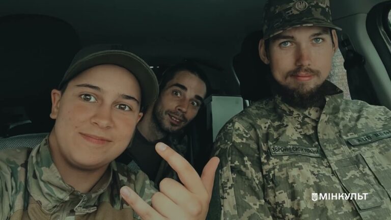 «Вона і війна» – 1 серія
