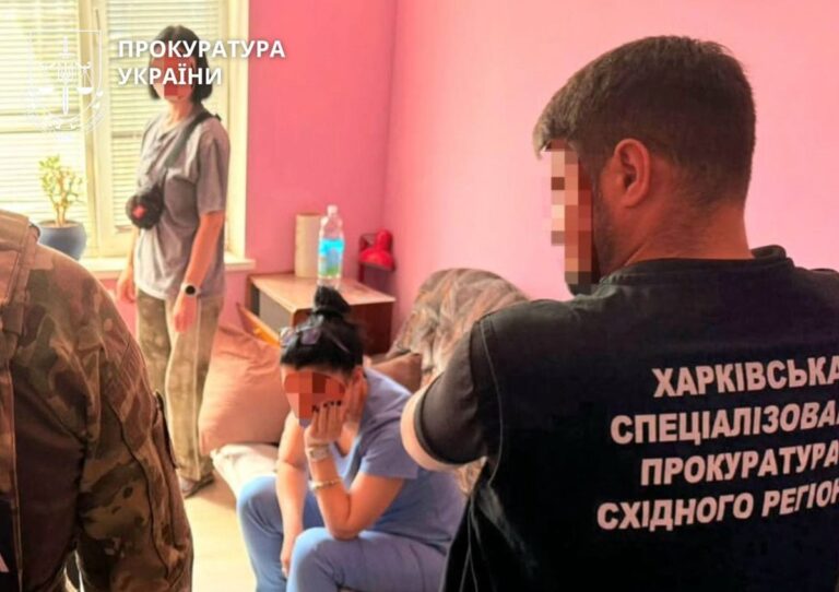 Фейкова вагітність для звільнення зі служби: затримали лікарку ВЛК