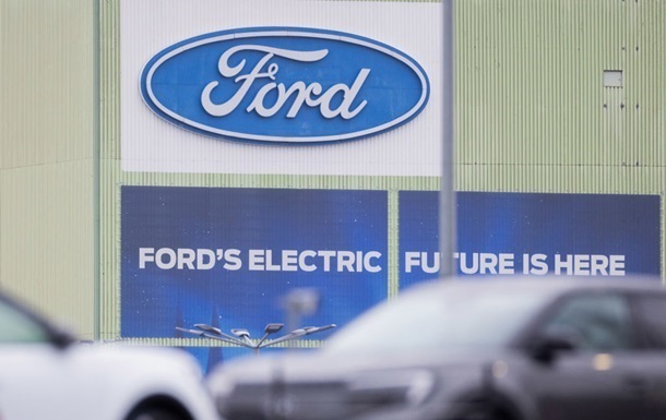 Ford відкликає понад 548 тисяч позашляховиків