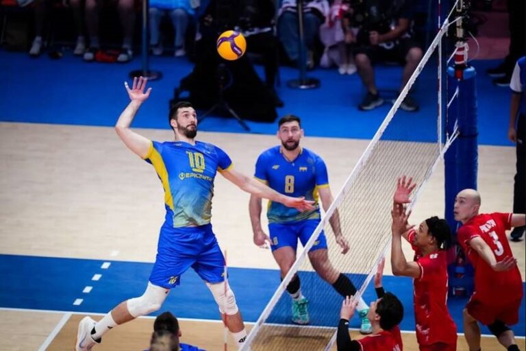 У Лізі націй волейболісти України програли перший матч