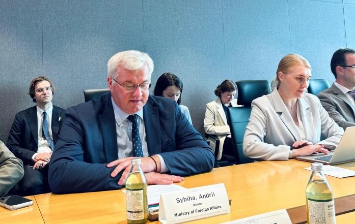 Україна і Південна Корея готують зустріч Зеленського та Лі