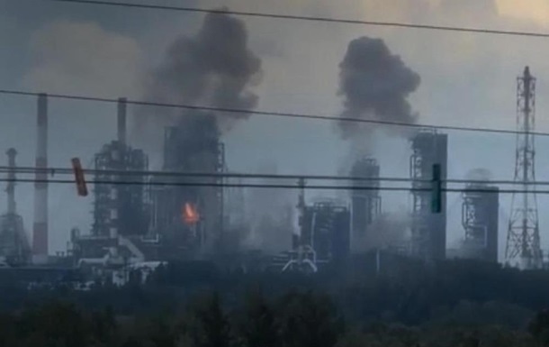 Атаки дронів обвалили нафтопереробку Росії до рівня 2005 року