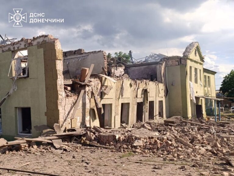 Авіаудар по Слов’янську: є жертва і поранені