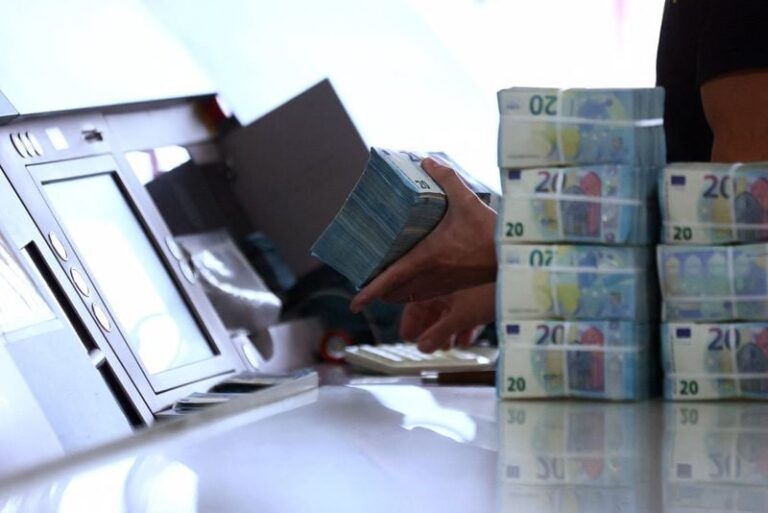 Бельгія почала відмовляти росіянам у розблокуванні заморожених активів