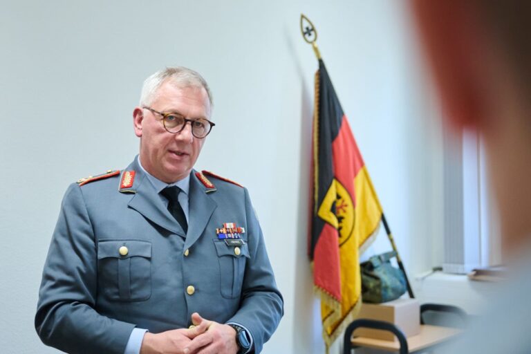 Бундесвер удвічі збільшить дивізію тероборони