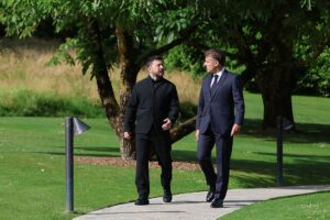Коаліції охочих у Парижі: відомі теми зустрічі