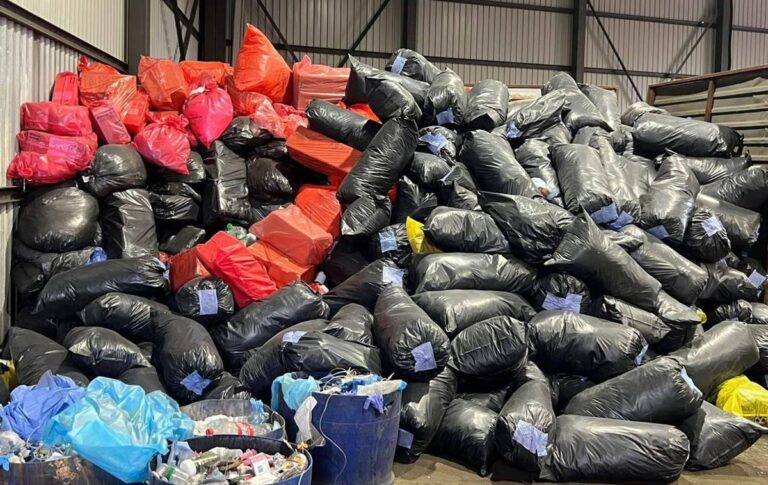 Медичні відходи та токсини: фірма забруднила понад 1,6 тис. кв. м землі