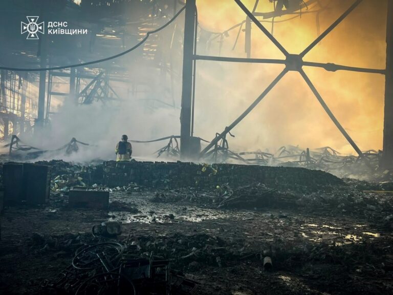На Київщині семеро поранених внаслідок нічної атаки РФ