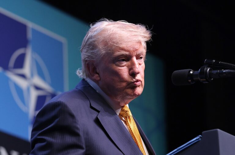 США атакуватимуть Іран за кожен напад в Ормузькій протоці – Трамп