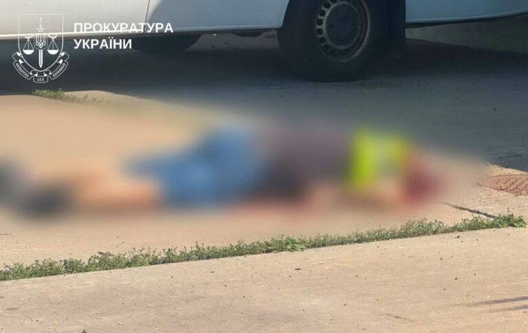 Росіяни вдарили по складу в Броварах, є жертви